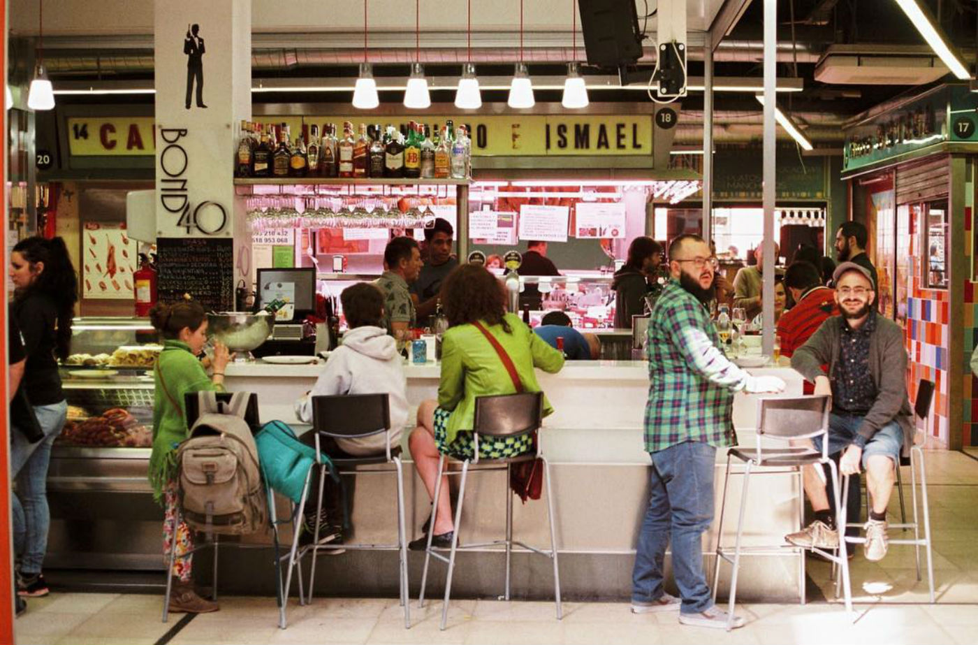 10 meilleurs adresses pour manger à madrid / marché san fernando