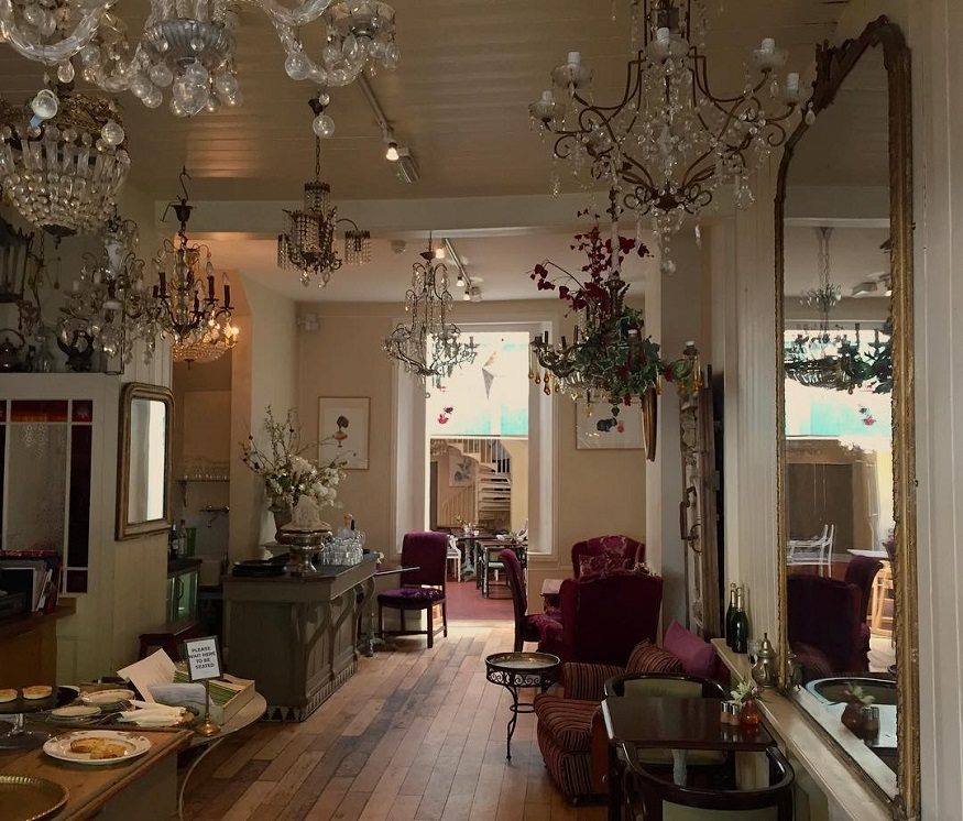 Le Chandelier