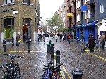 3_London_eating