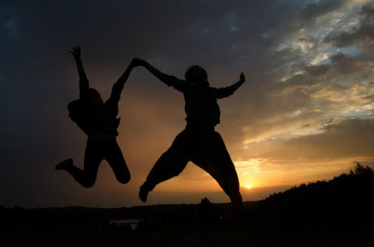 backpacker in southeast asia: sunset