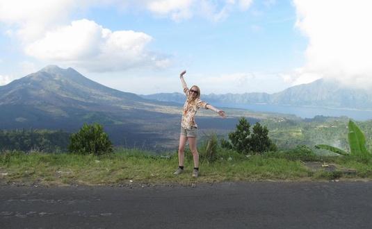 women travel tips mountains