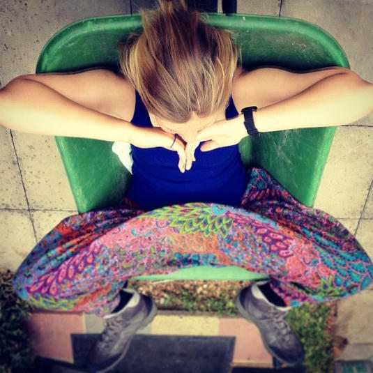 women travel tips harem trousers