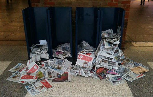 5_Rubbish papers better place