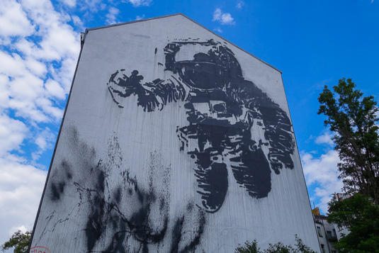 Berlin Astronaut - Victor Ash