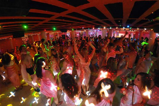 summer jobs in greece,greece nightlife