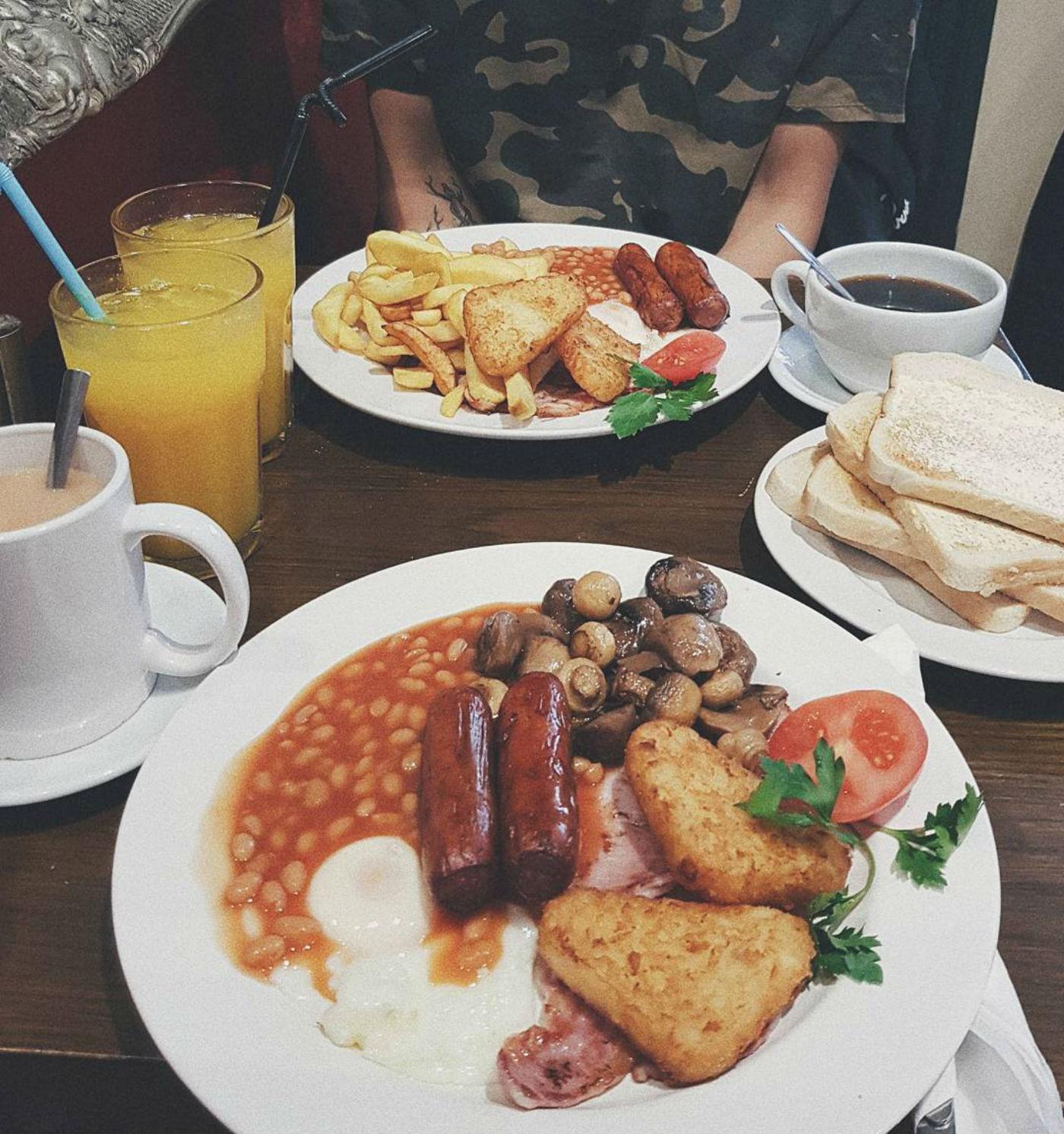 Mike’s Café