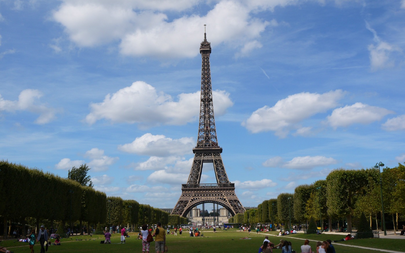 Sube a la Torre Eiffel en París