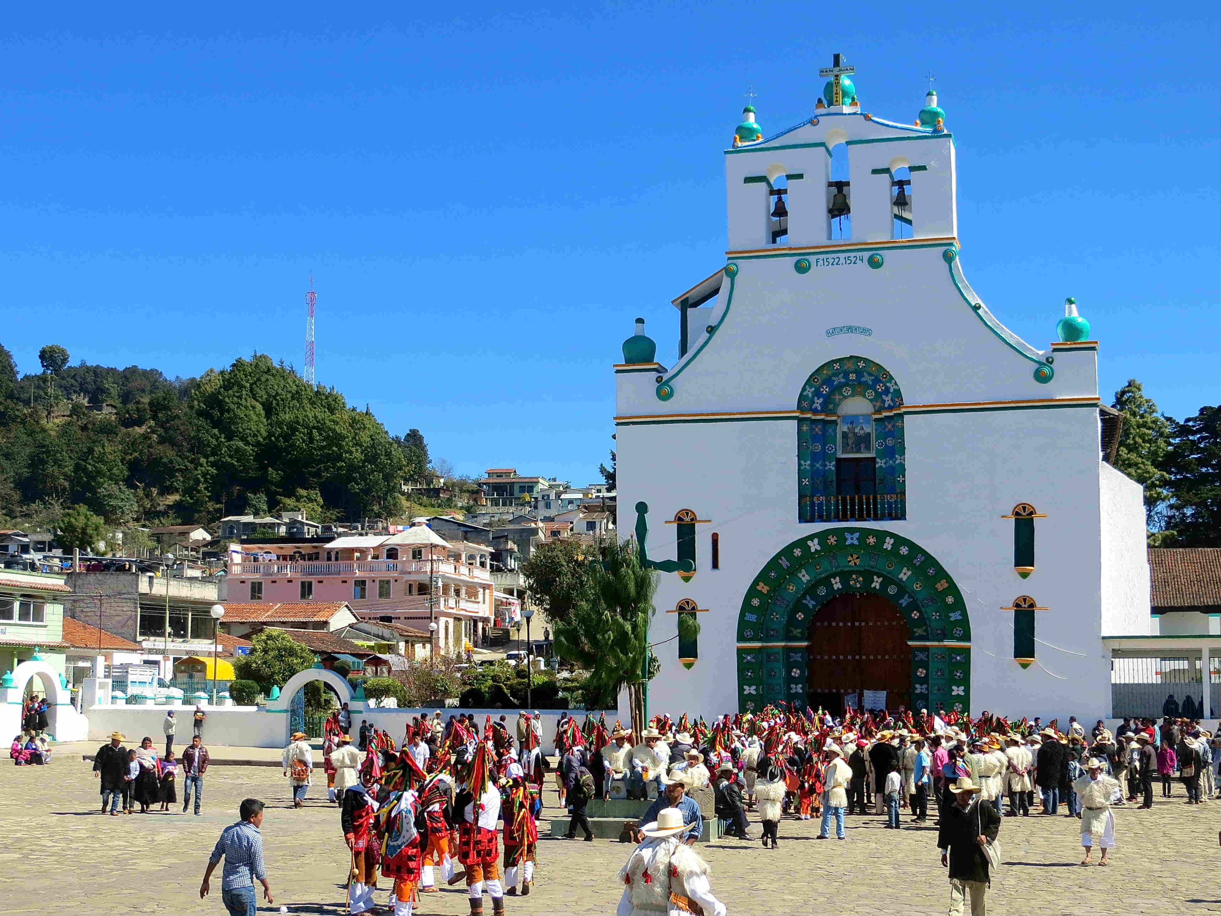 kirche-in-chamula-in-mexiko