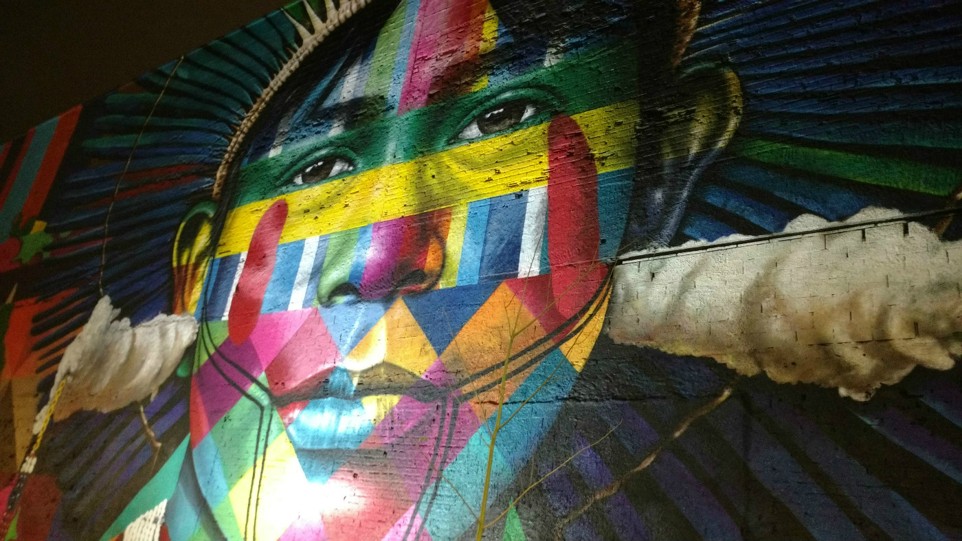 Mural We are All One - Artist Eduardo Kobra - At Olympic Boulevard - Credits Thais Tristão - 01