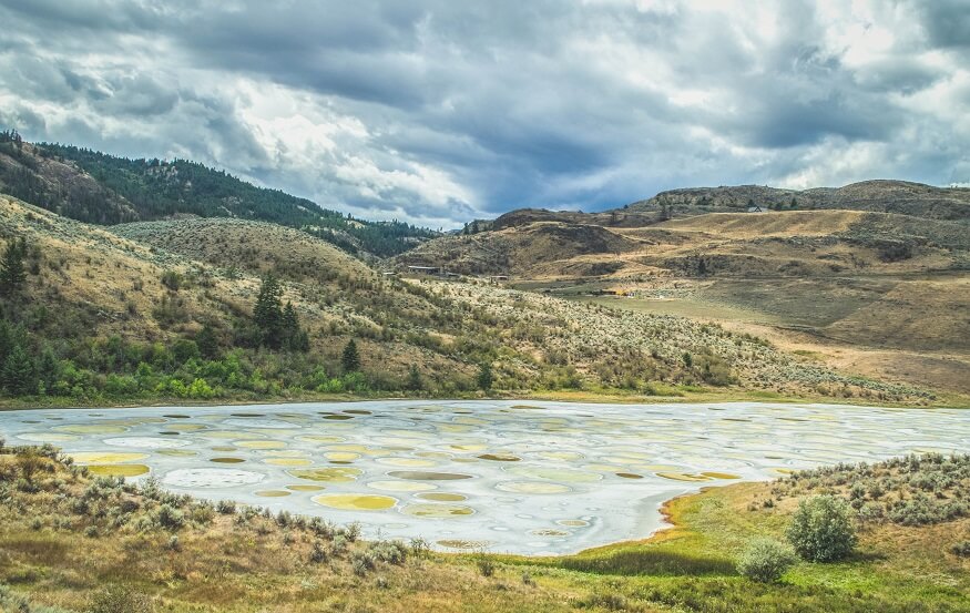 canada road trip,spotted-lake-osoyoos-happy-to-wander-0146