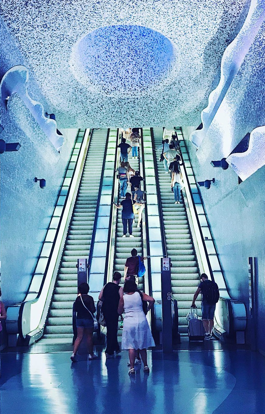 Tour delle fermate della metro