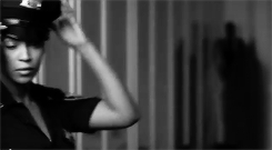 gif beyonce officier