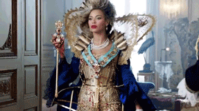 gif queen B
