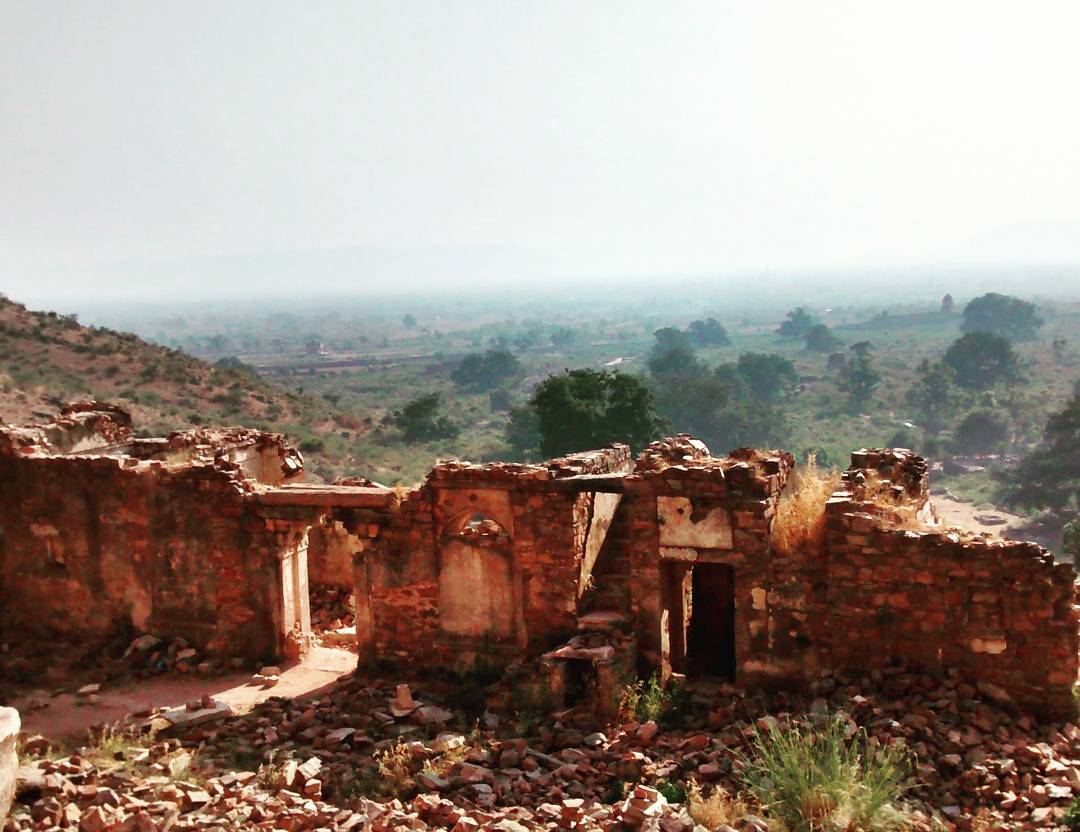 Most Haunted Places in the World - Bhangarh Fort, Rajasthan, India
