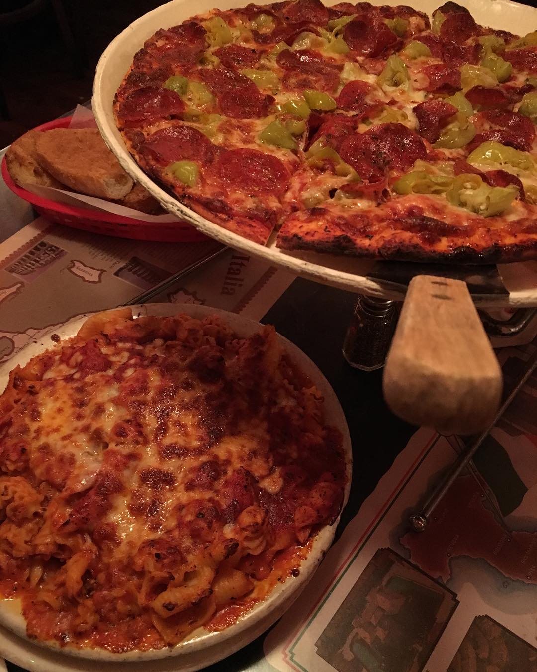 Ristoranti a Los Angeles - Dove e Cosa Mangiare - Casa Bianca Pizza Pie