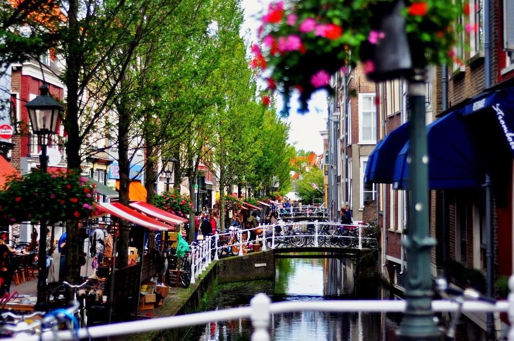 delft