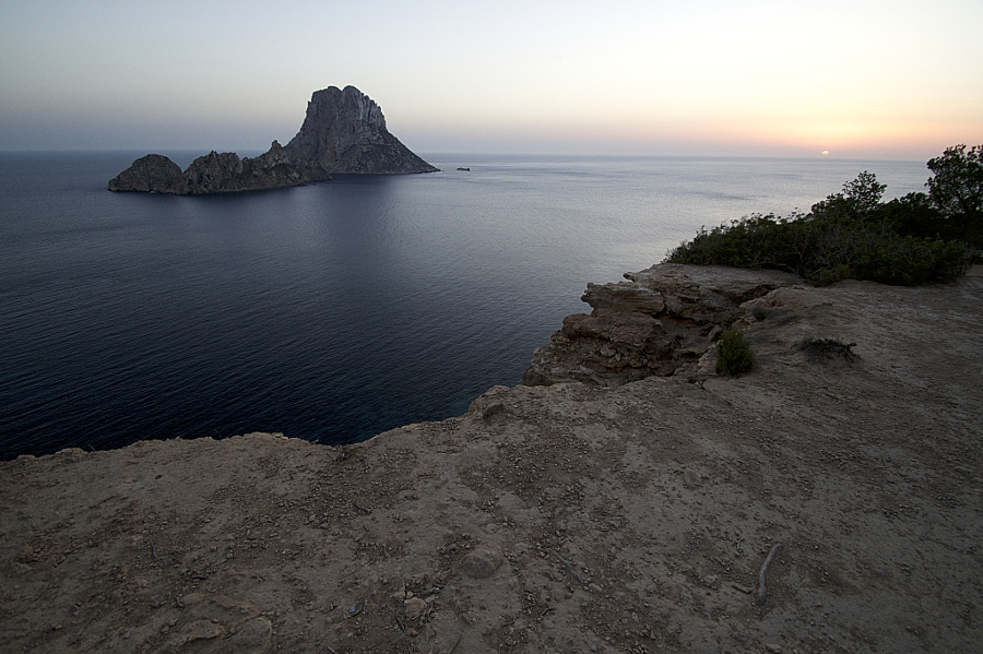 things to do ibiza - visit Es Vedra