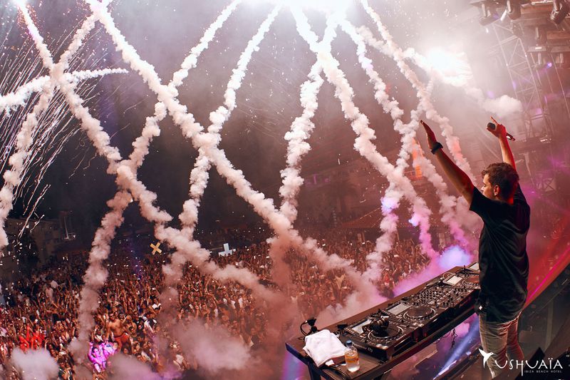ibiza nightlife - Martin Garrix Every Thursday Night At Ushuaia