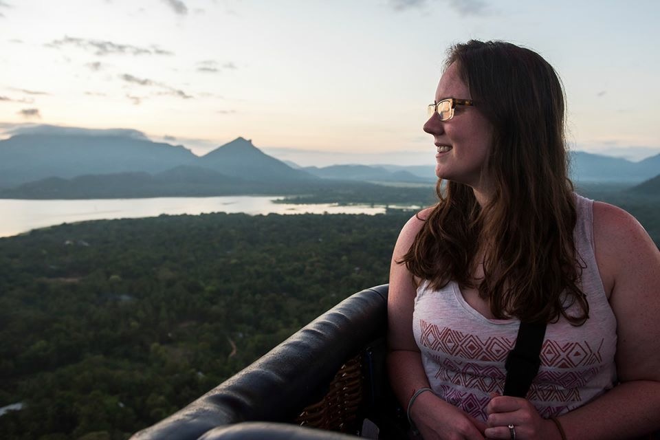 travel anxiety - hot air balloon over lake