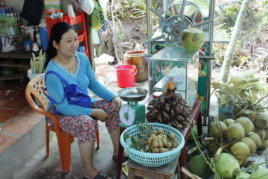 25 Things To Do in Ho Chi Minh City - Grab a coconut