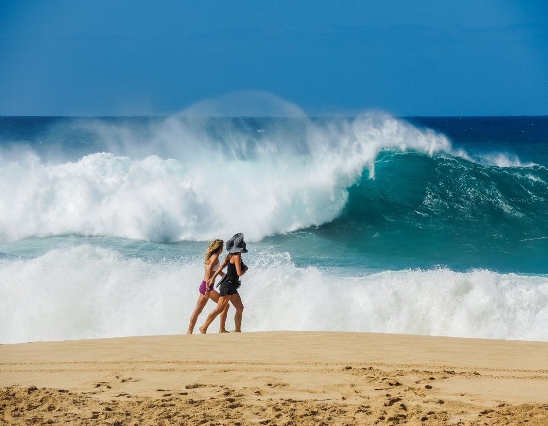 warm winter vacations usa -Haleiwa