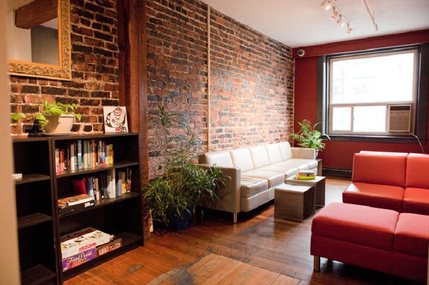best hostels in vancouver - HI Vancouver Central