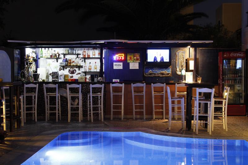 best hostels santorini - Anny Studios Perissa Beach