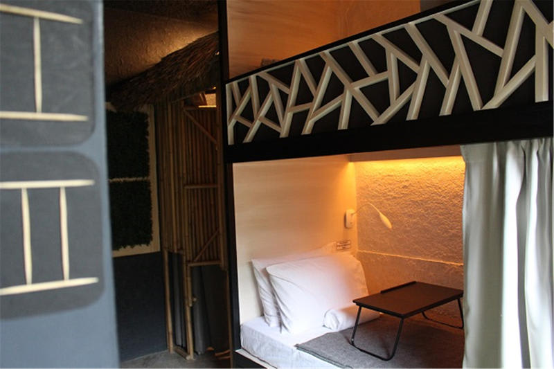 best hostels el nido - The Cavern Pod Hostel & Specialty Café