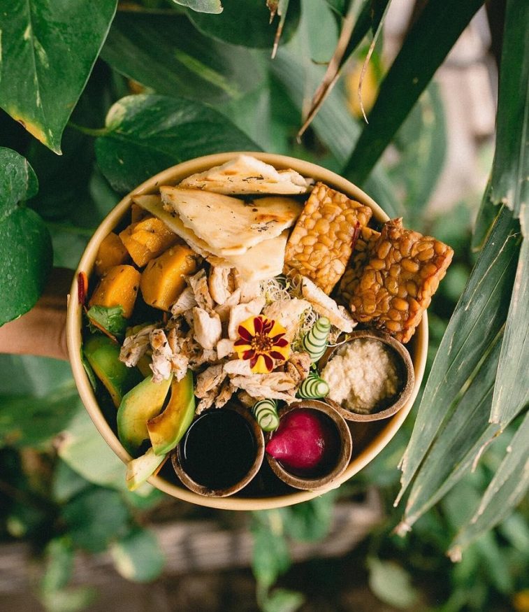 where to stay in bali - Shelter Cafe