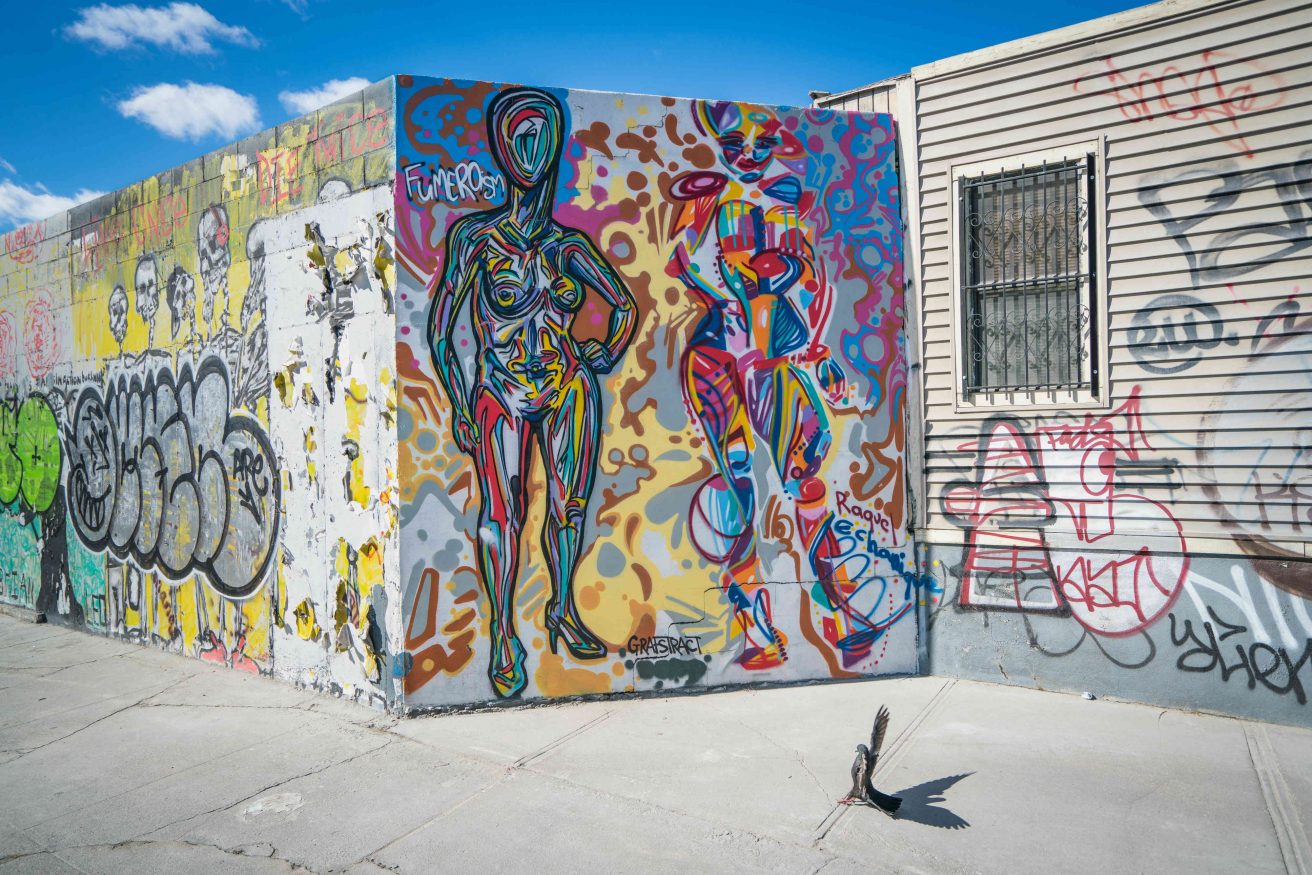 Where to stay in New York - woman street art Photo by Jared Verdi on Unsplash Bushwick @jverdi