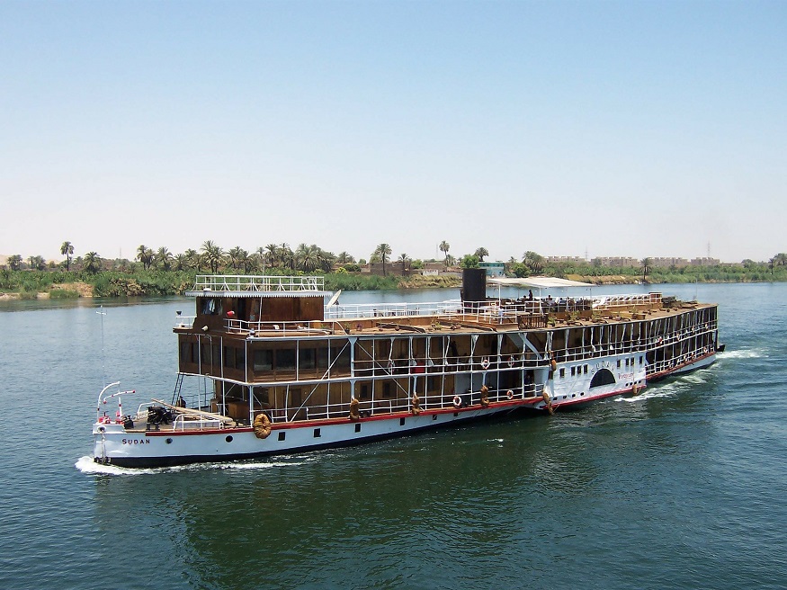 backpacking Egypt - getting around Egypt - Nile river cruise