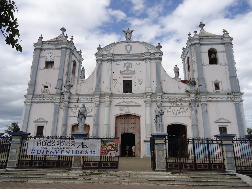 backpacking central america - Church in Nicaragua