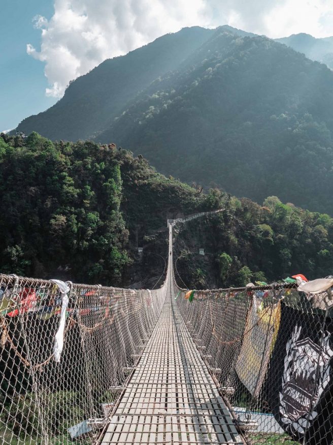 nepal trekking - eine Brücke in Nepal
