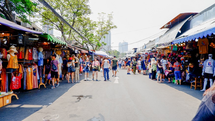 where to stay in bagnkok - Chatuchak Weekend Market