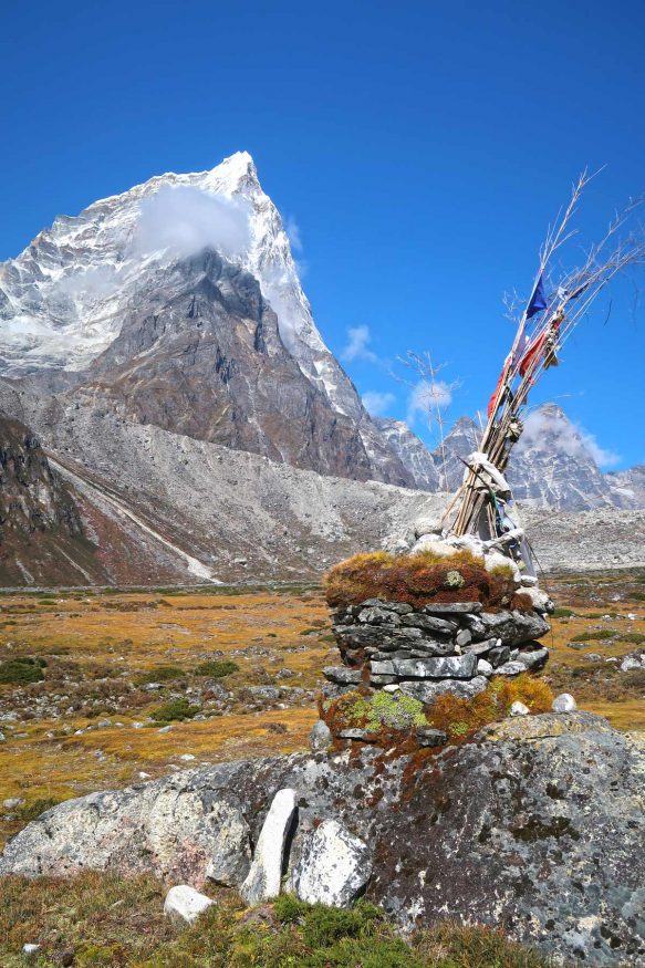 everest base camp tour kosten - Blick auf den Berg