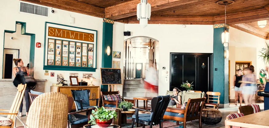 where to stay in miami - freehand miami hostel social area