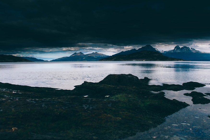 best places to visit in Argentina, tierra del fuego lake and mountains
