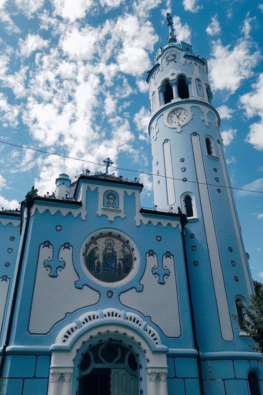 visitare Bratislava - la Chiesa Blu