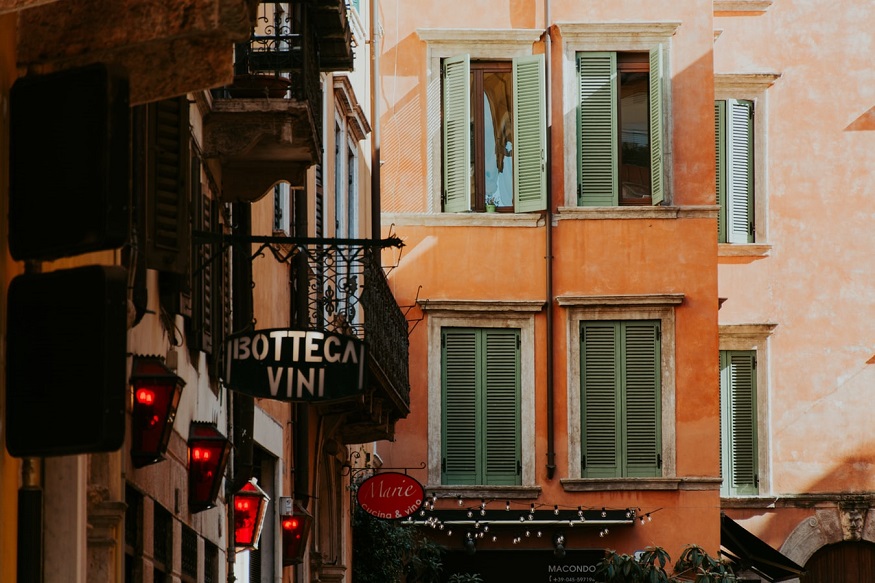 things to do in verona, Piazza delle Erbe