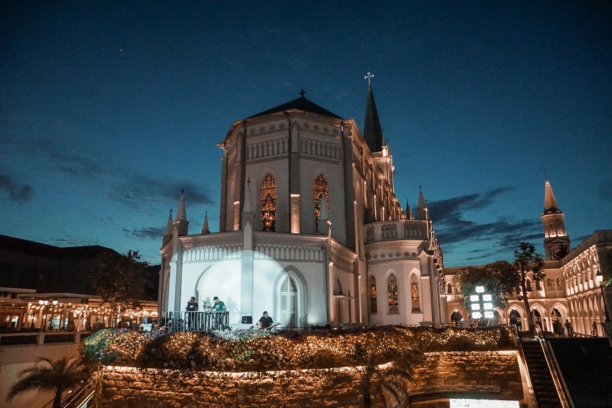 where to stay in singapore - Chijmes