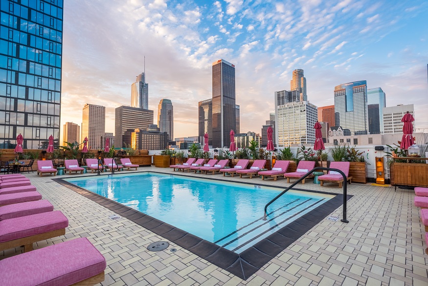 backpacking california, freehand los angeles roof-top pool