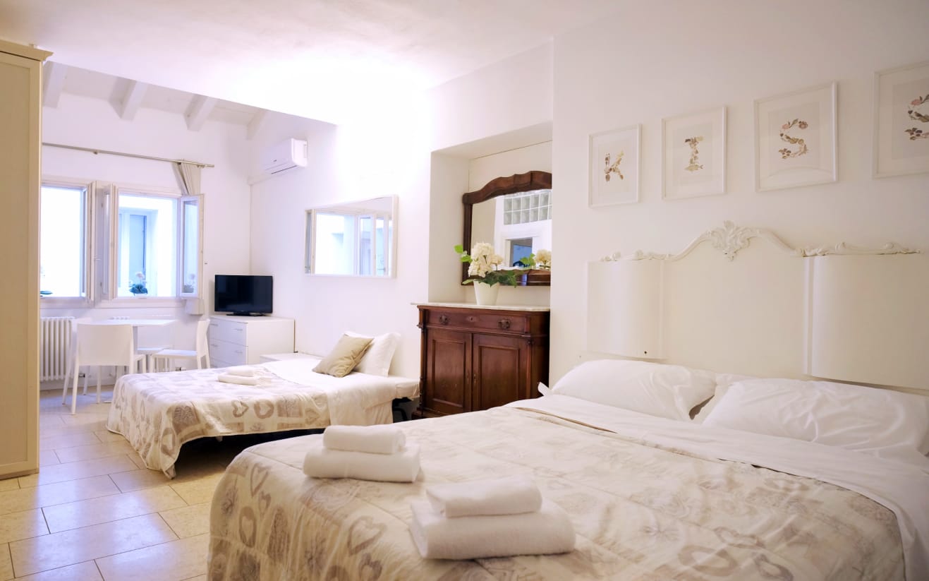 Hostel Image