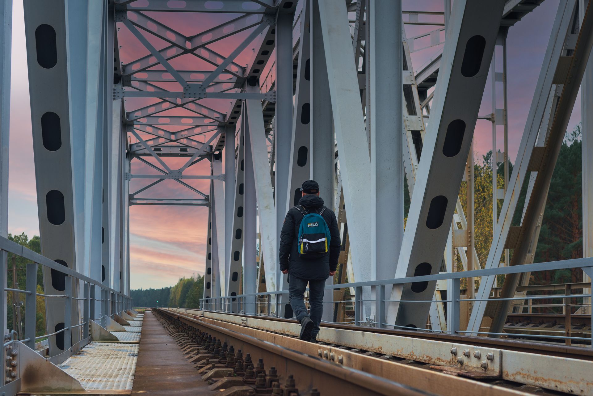 Warning: Solo Travel Makes You Undateable