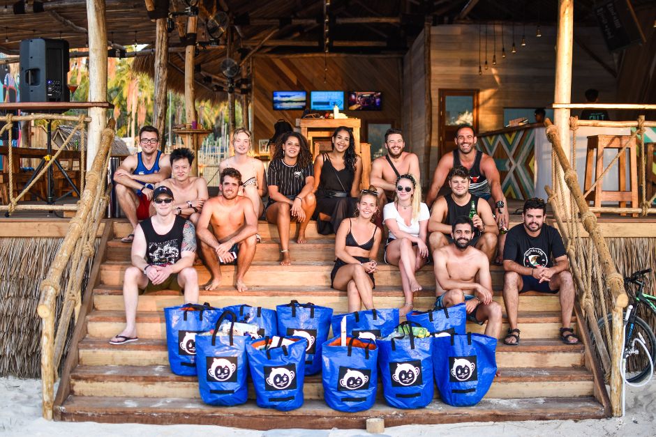 Beach Cleaup Team Photo