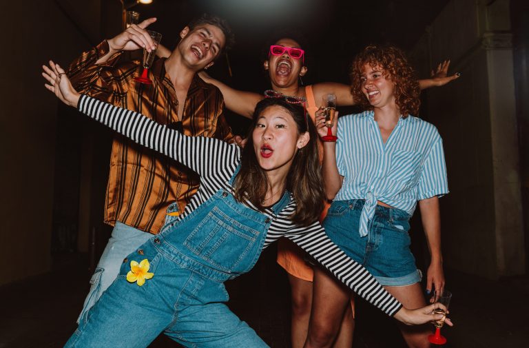 group of friends, hostelworld social pass