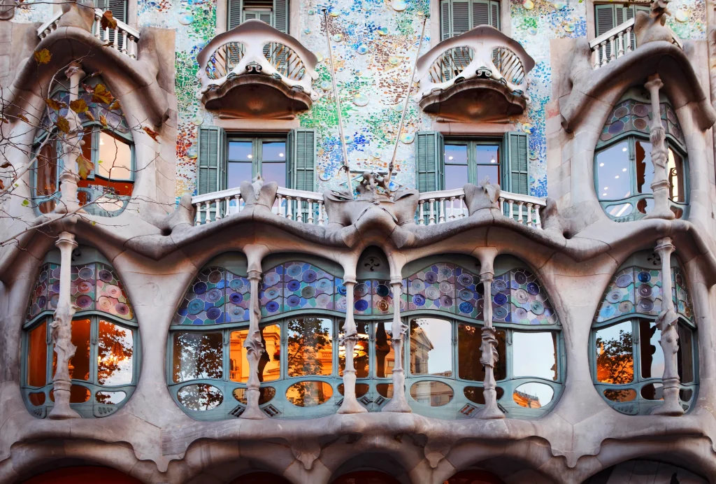 colorful monument in barcelona