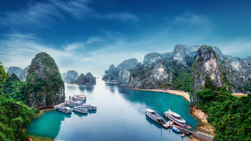 View of Ha Long Bay Vietnam - Solo Travel 30s
