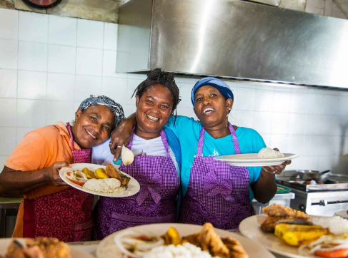 Meal Preparation at Hostel Casa en el Agua