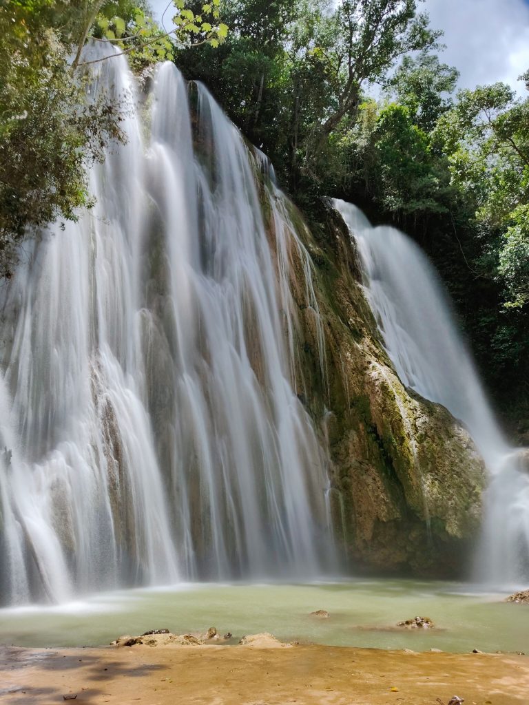 El Limón waterfall