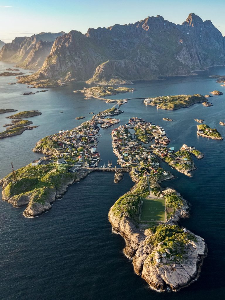 Henningsvær